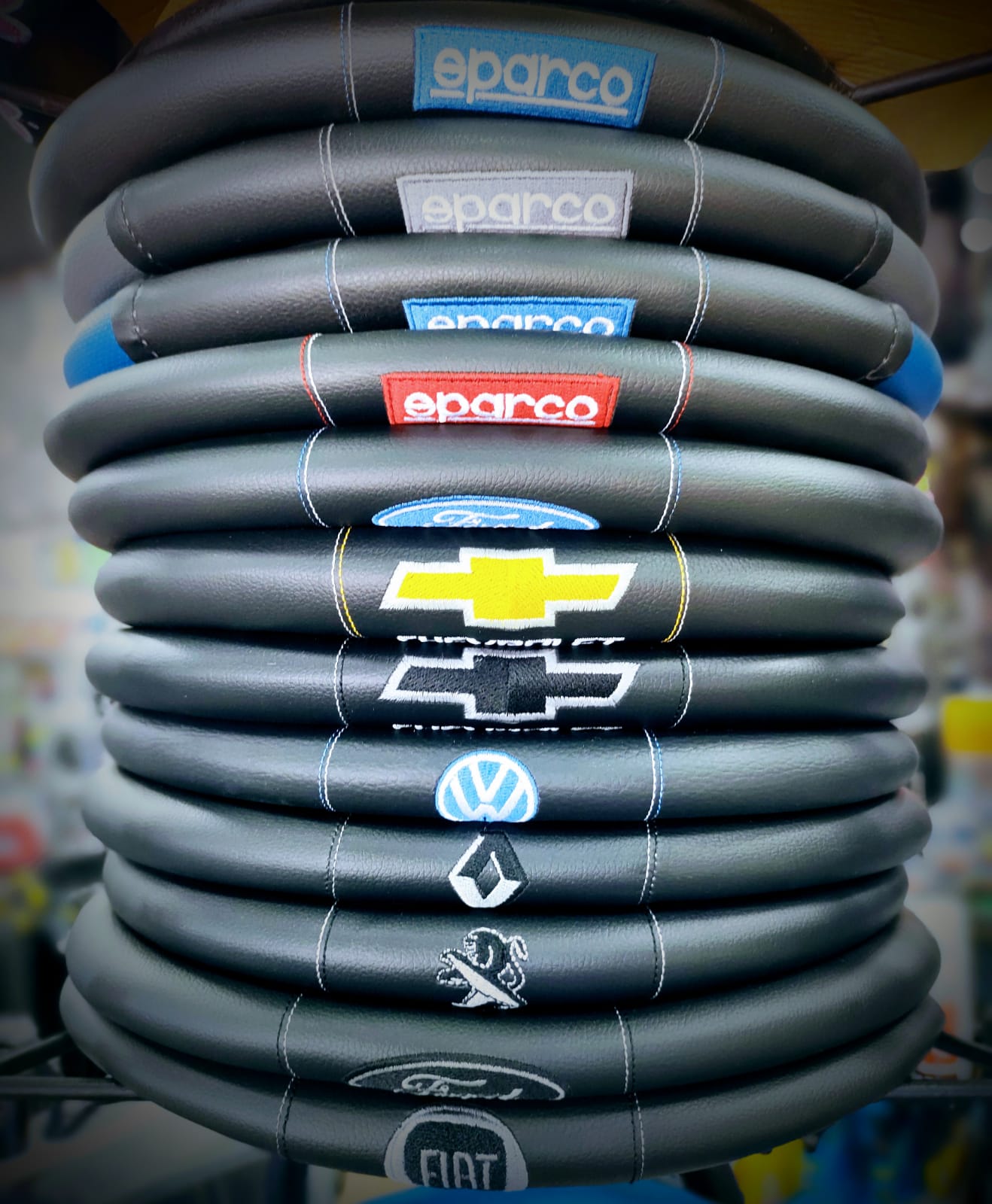 varios con logo
